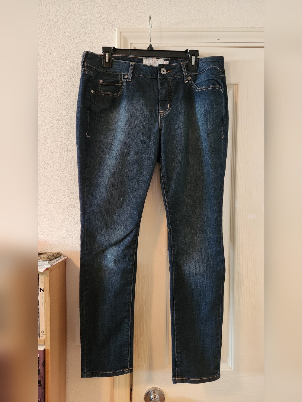 Torrid NWOT Blue Denim Curvy Skinny 5-Pocket Jeans Size 10S Petite